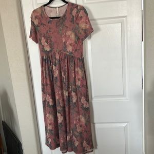 Super cute comfy floral dress